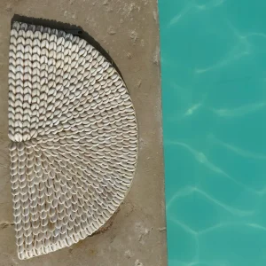 Bonita's Half-moon Shell Clutch<Boutique Bonita Clearance