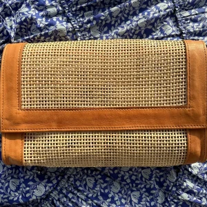 Bonita's Rattan & Leather Clutch<Boutique Bonita Hot
