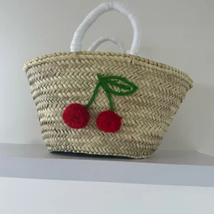 Medium Cherry Palm Basket<Boutique Bonita Clearance