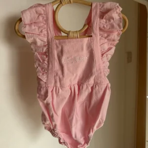 Personalised Pink Ruffle Baby Romper<Boutique Bonita Online